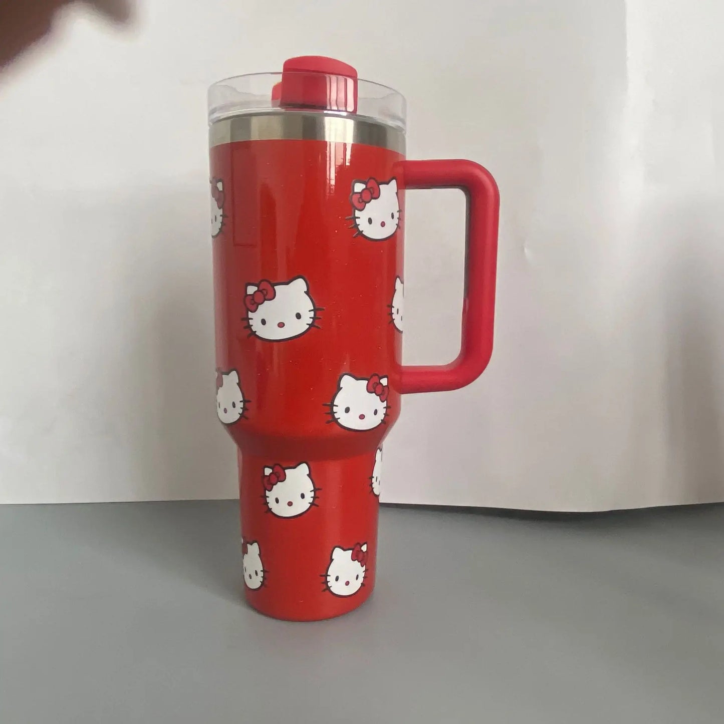 Hello Kitty x Stɑnley Quencher H2.0 Tumbler